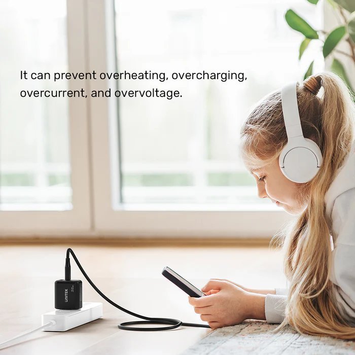 Unitek Charge Wall 35W 1xUSB-C PD & 1xQC 3.0 UK/EU/US Black P1119A