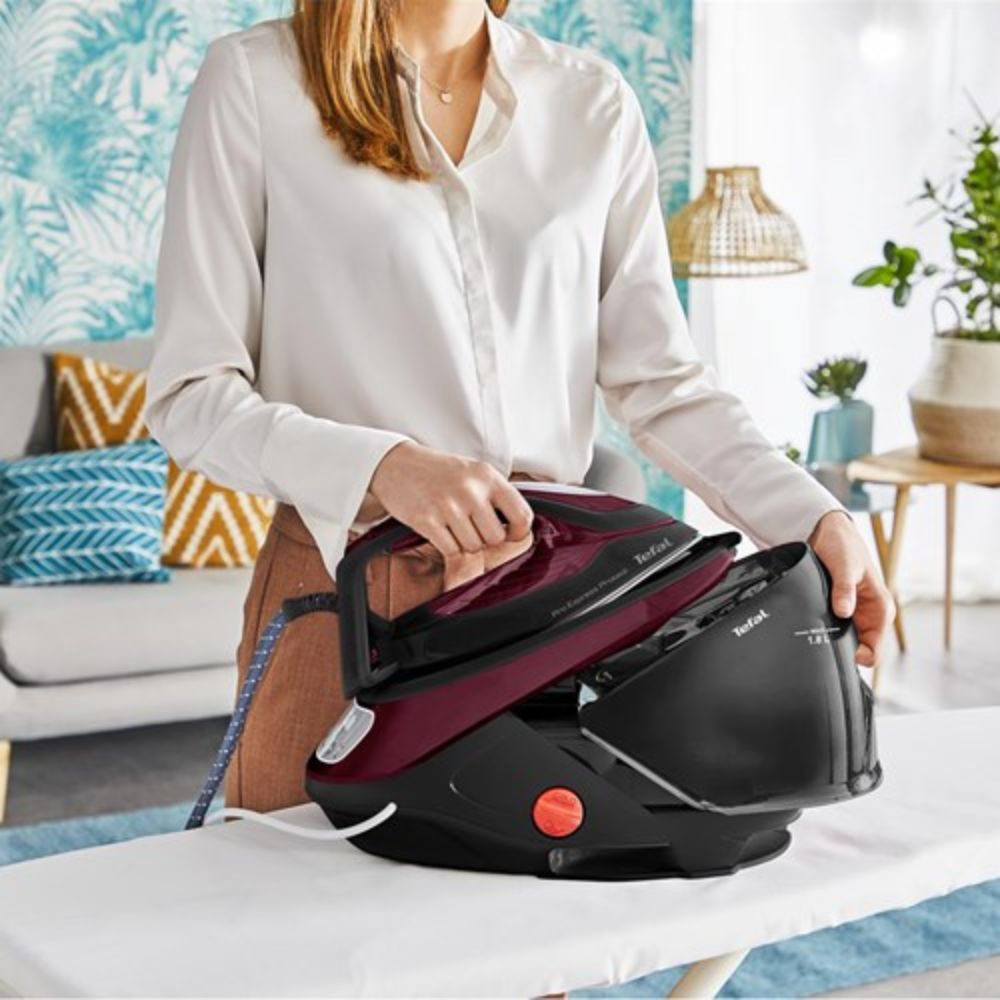 TEFAL Σύστημα Σιδερώματος Πίεσης 7.5 bar με Δοχείο Νερού 1.8 L Μαύρο GV9230
