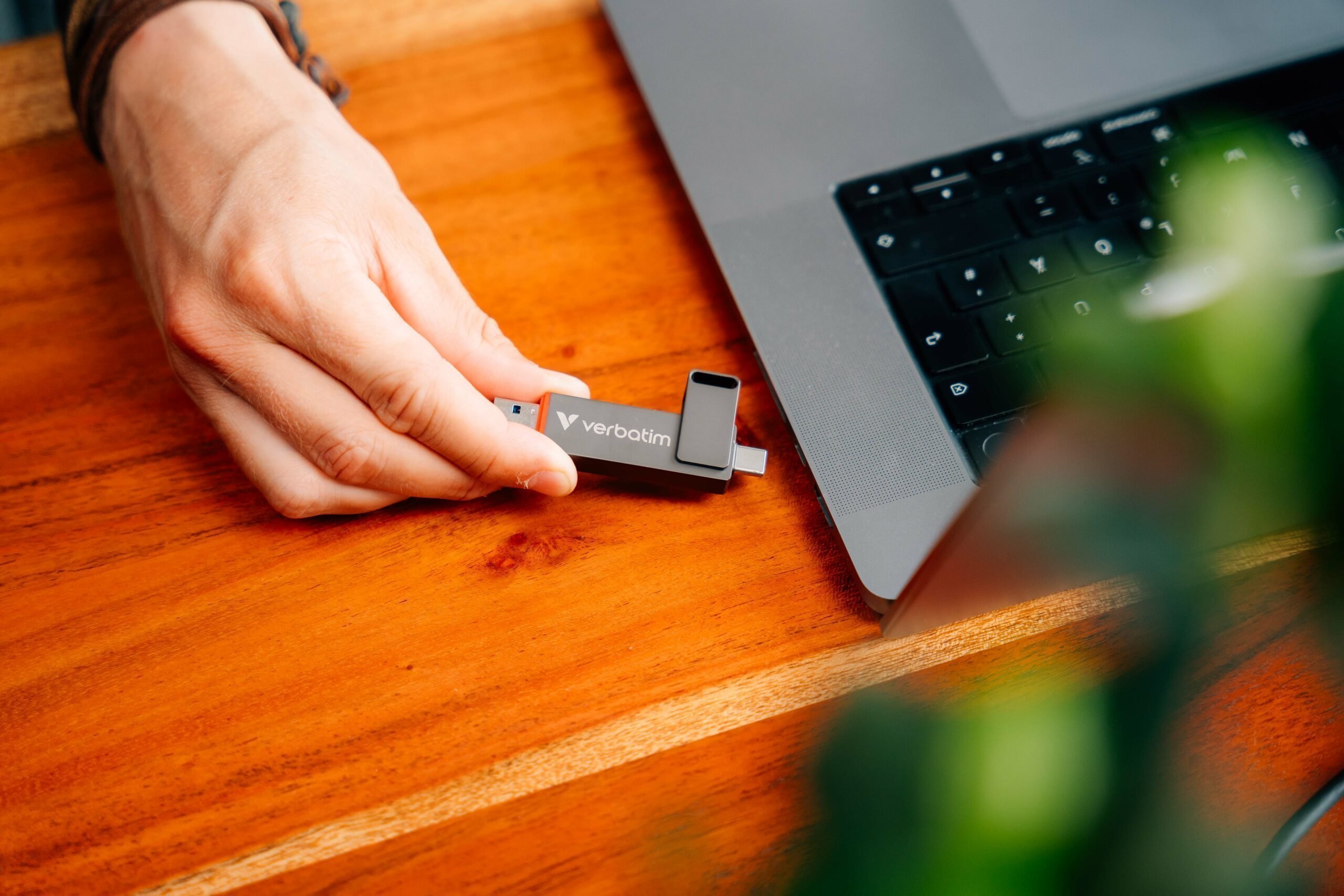 Verbatim USB Drive 3.2 Dual QuickStick USB-C/USB-A 256GB - Image 3